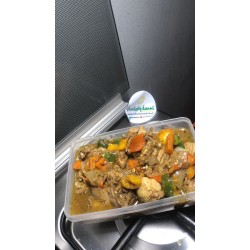 Chicken in  curry sauce